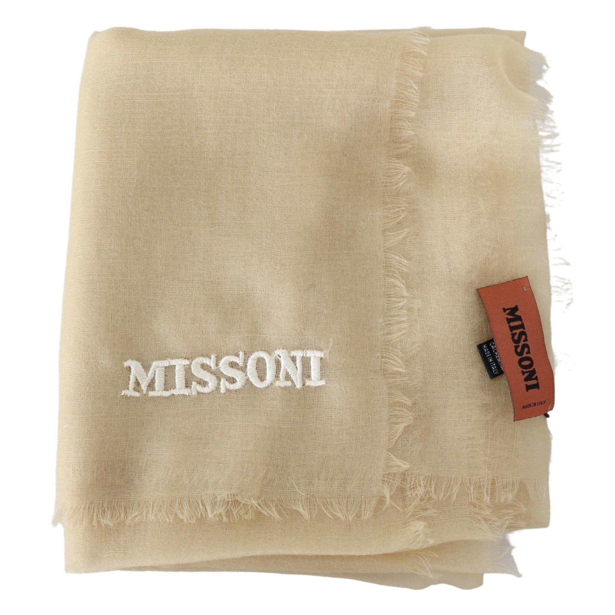 Elegant Cashmere Scarf in Beige