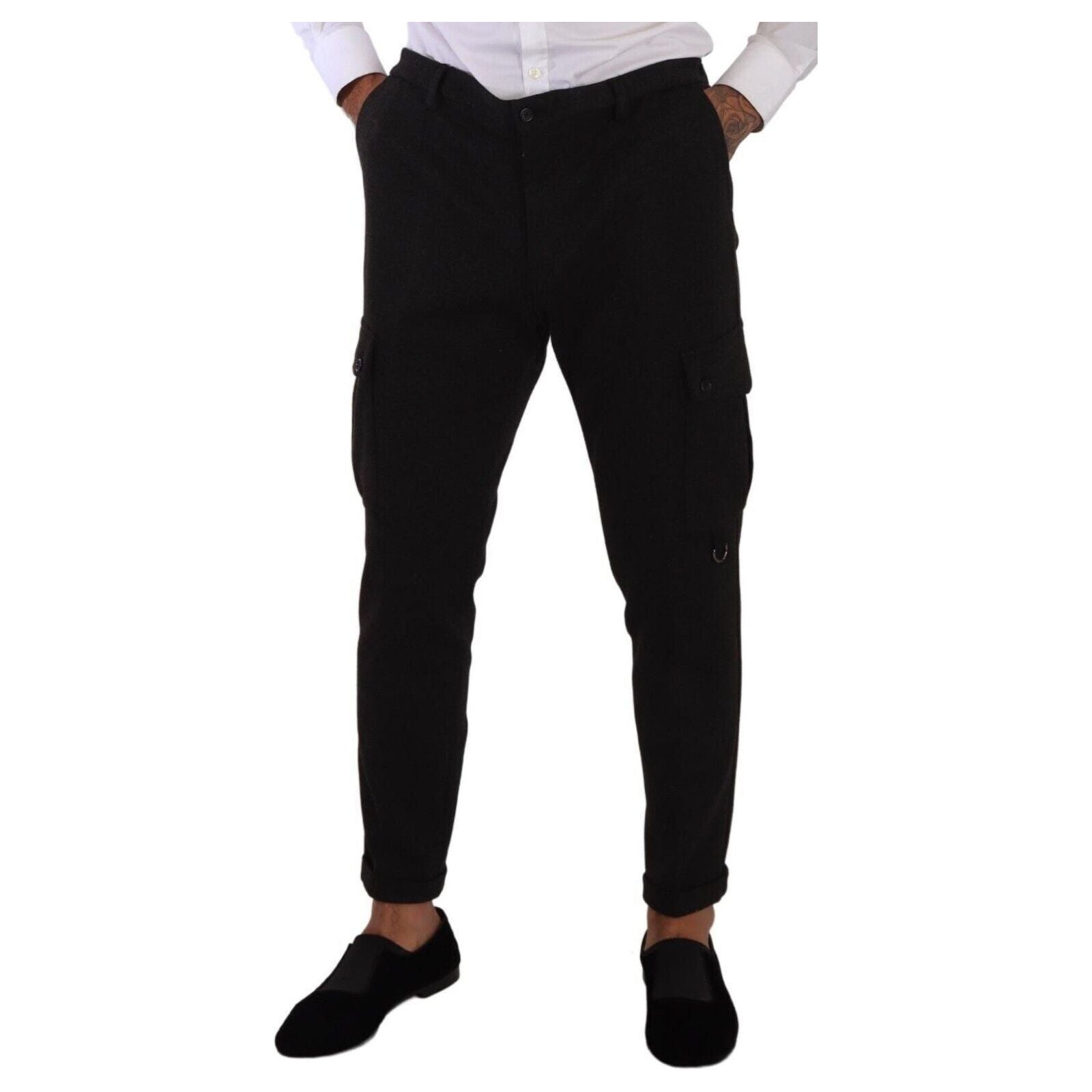 Sleek Skinny Cargo Pants in Timeless Black