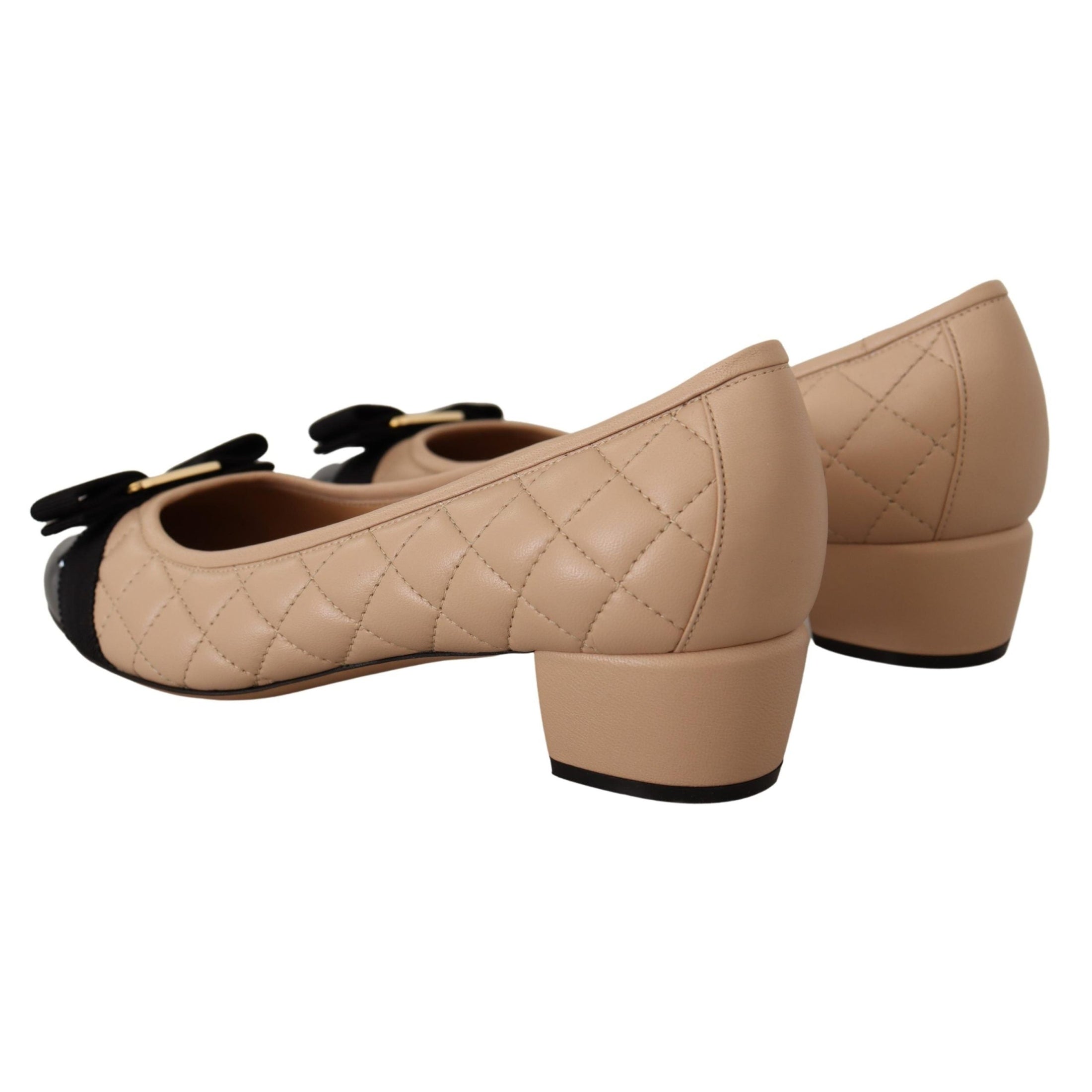 Elegant Quilted Leather Pumps in Beige and Black