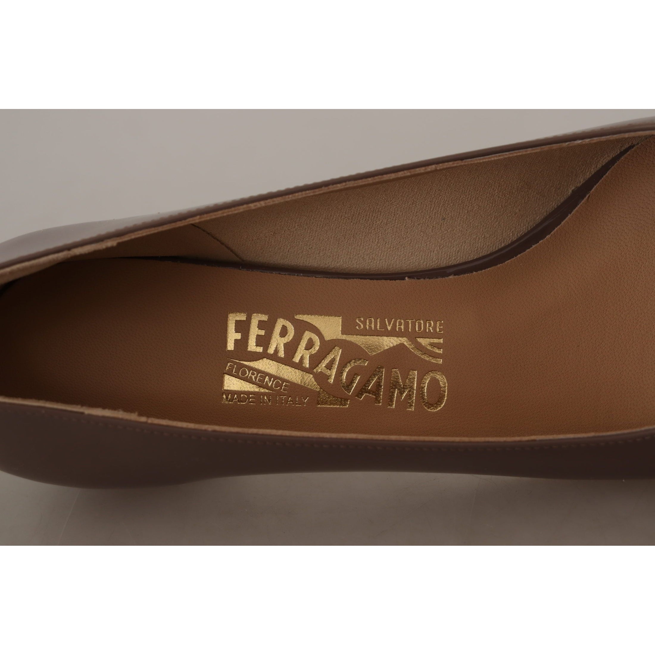 Elegant Caraway Brown Pumps with Vara Bow