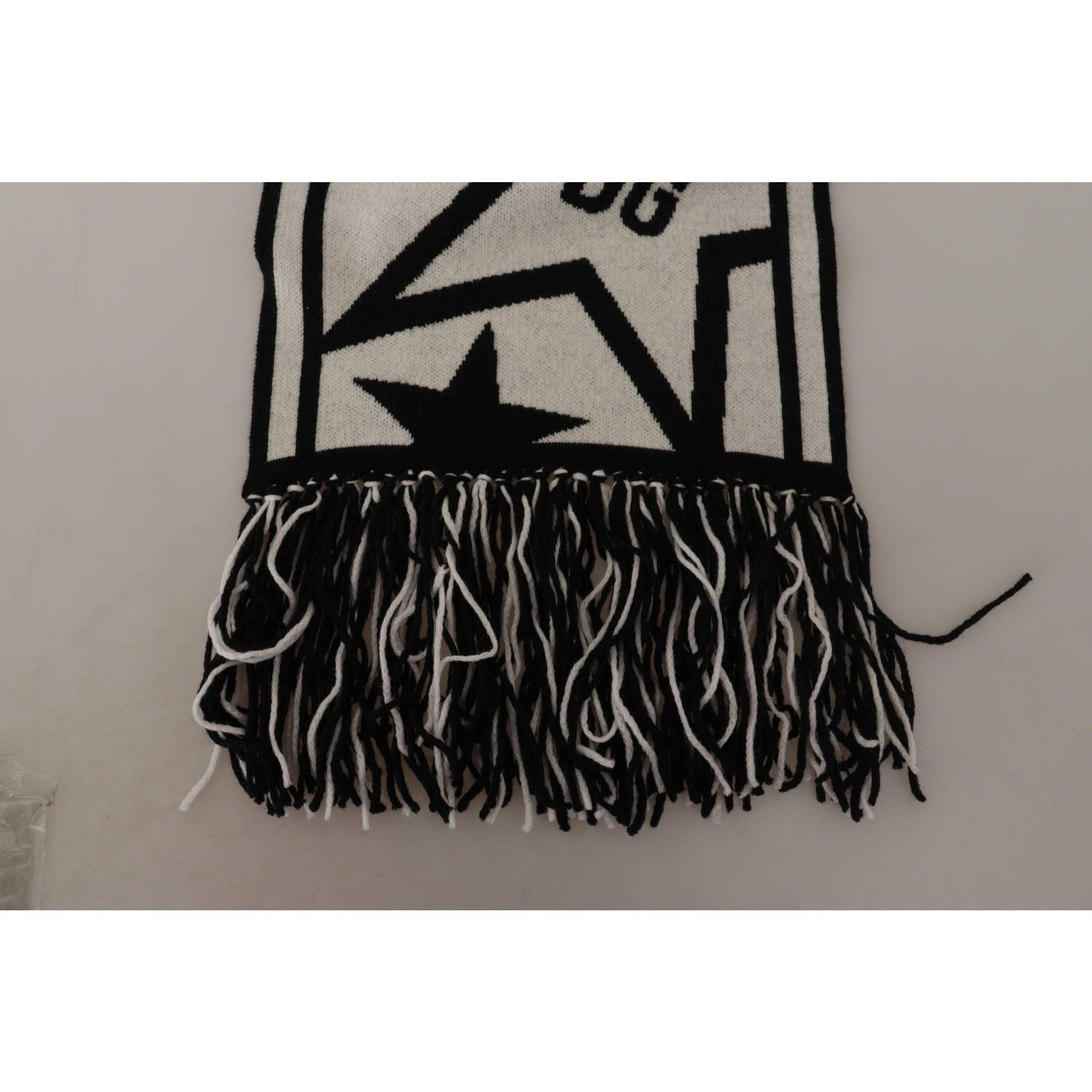 Elegant Monochrome Wool-Cashmere Men's Scarf