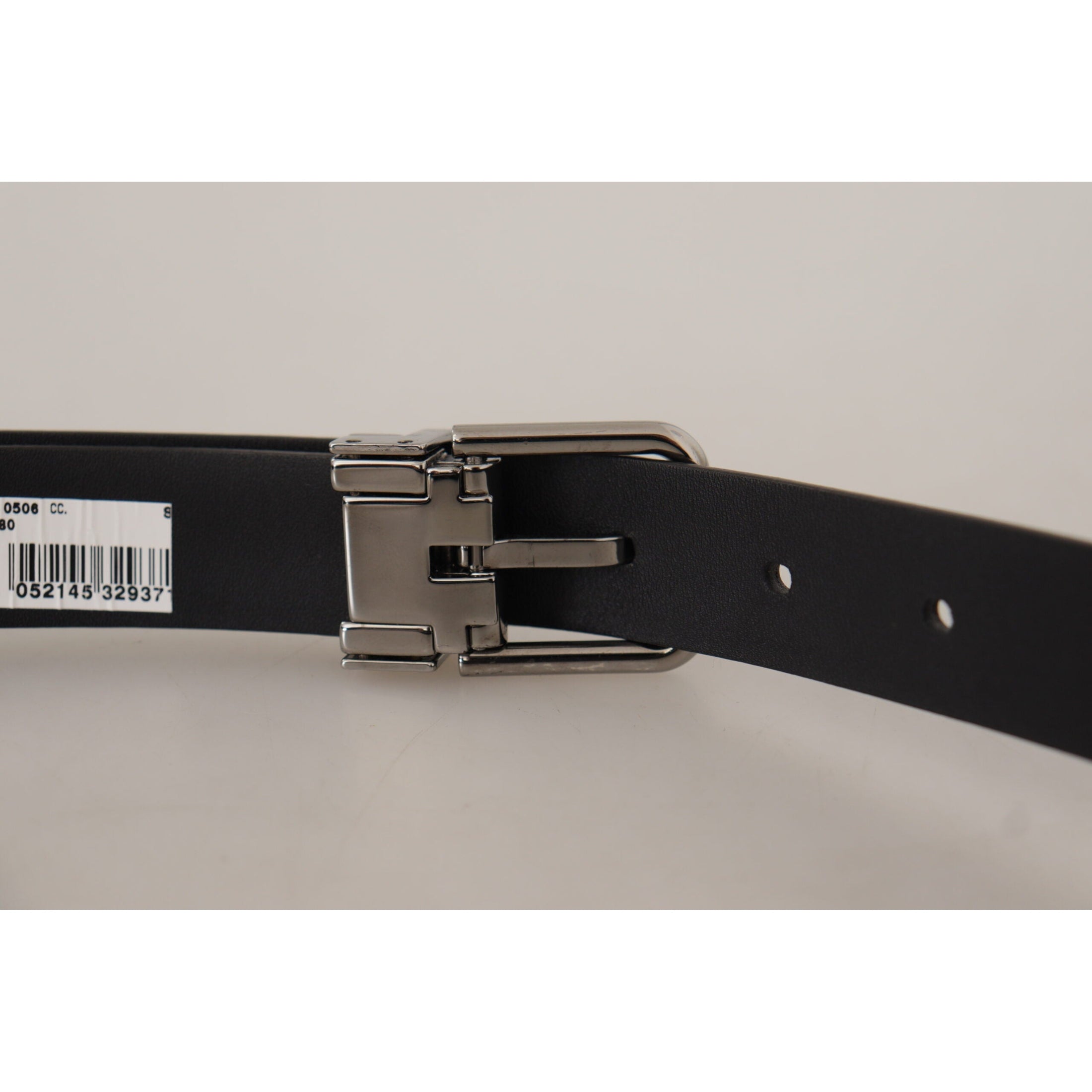 Elegant Black Leather Belt with Metal Buckle