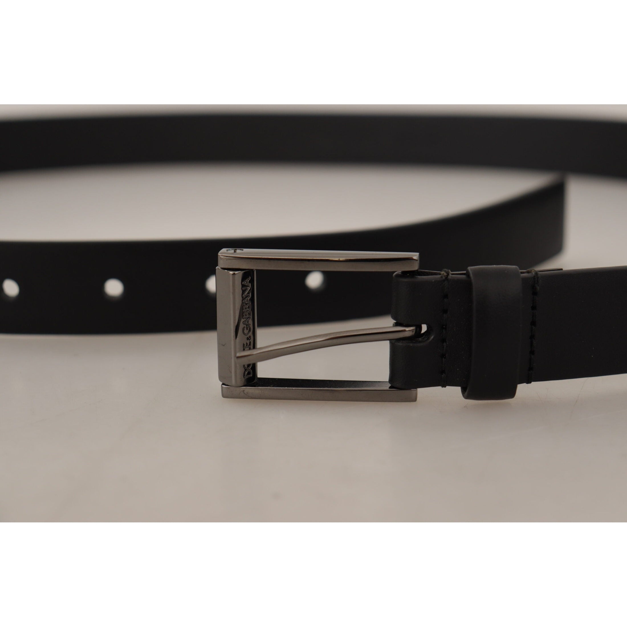 Elegant Black Leather Belt with Metal Buckle