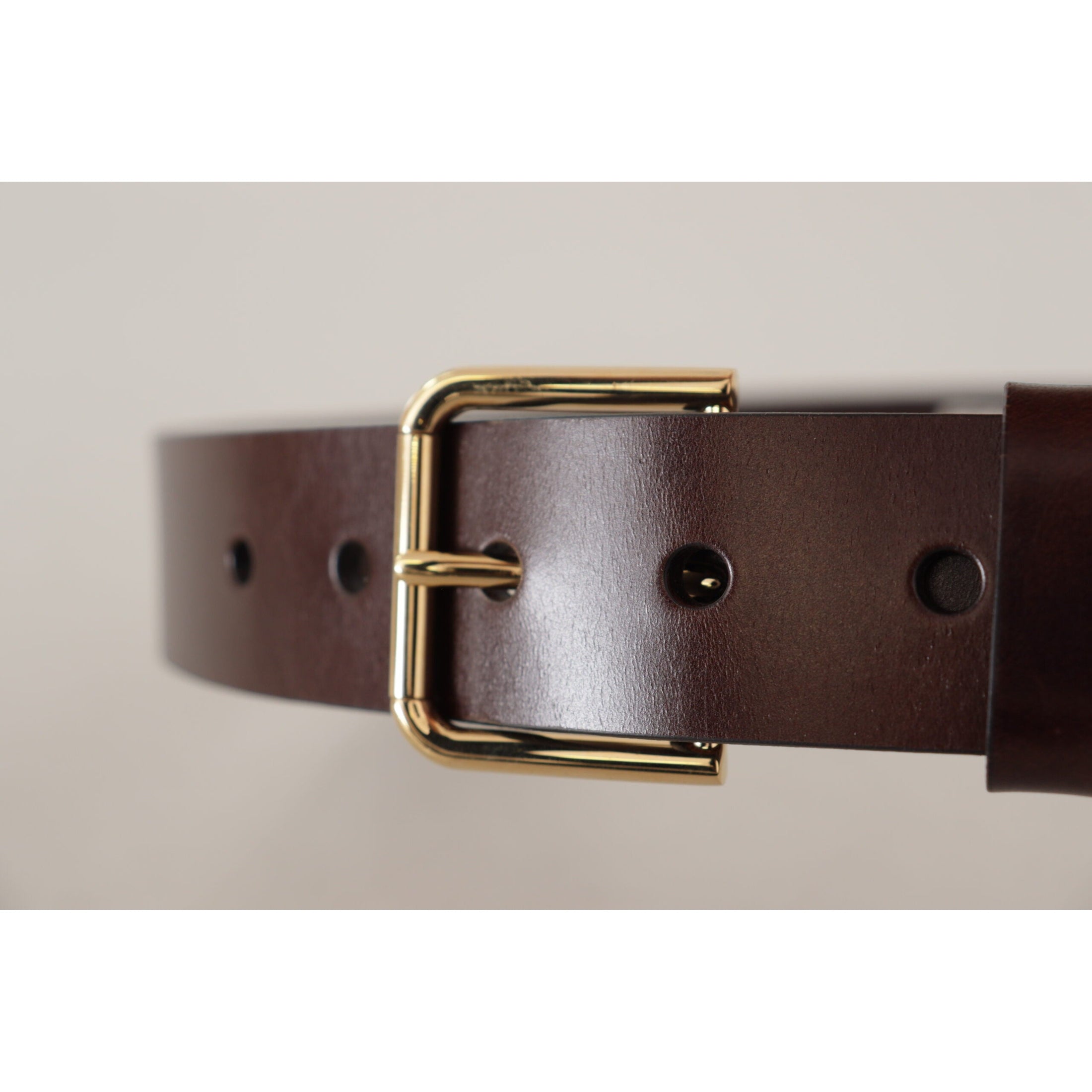 Elegant Black Leather Belt with Metal Buckle