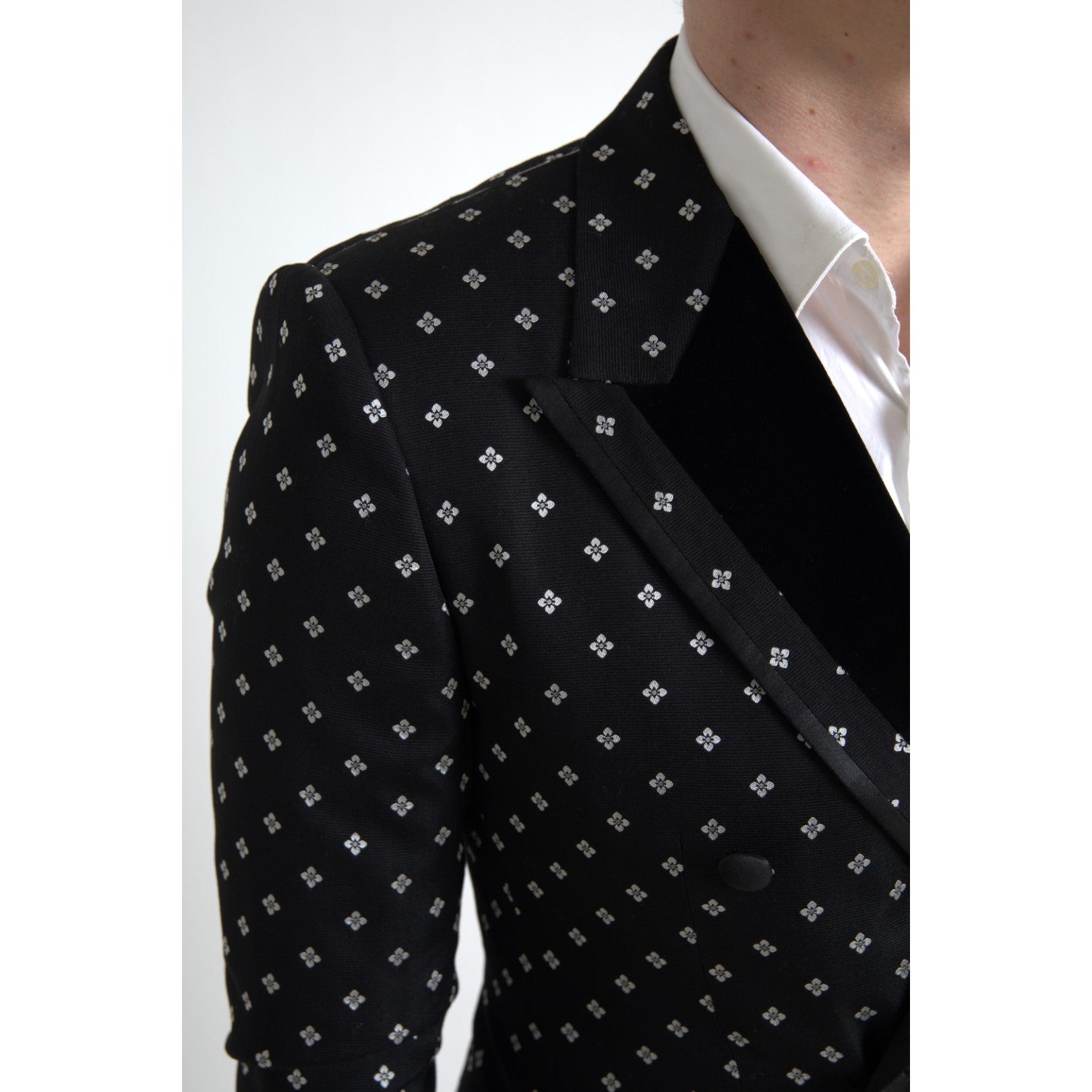 Elegant Geometric Patterned Slim Blazer