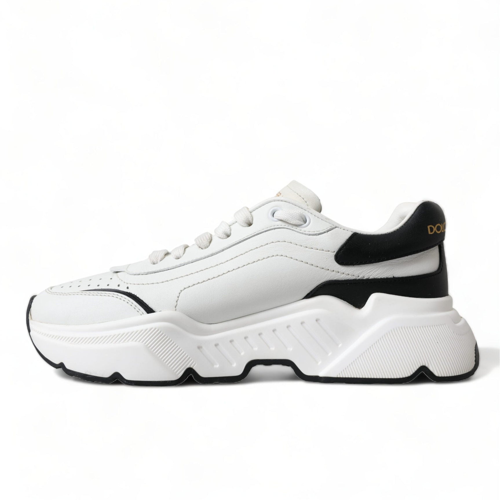 Chic Black & White Daymaster Leather Sneakers