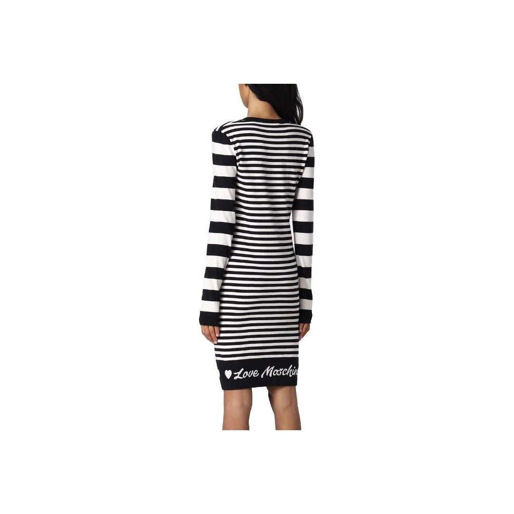 Elegant Striped Knit Dress with Long Sleeves