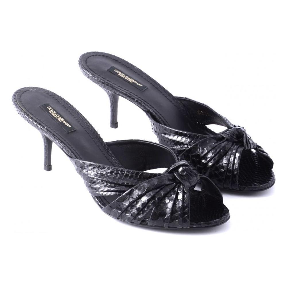 Black Pitone Moluro Sandal