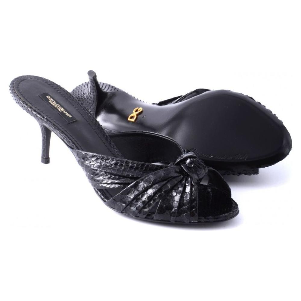 Black Pitone Moluro Sandal