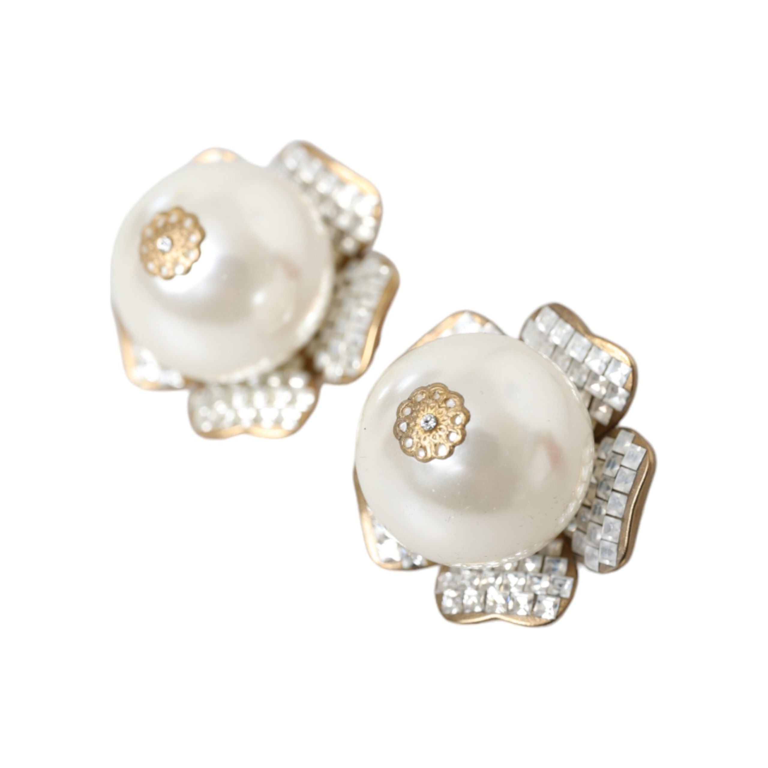 Gold Tone Maxi Faux Pearl Floral Clip-on Jewelry Earrings