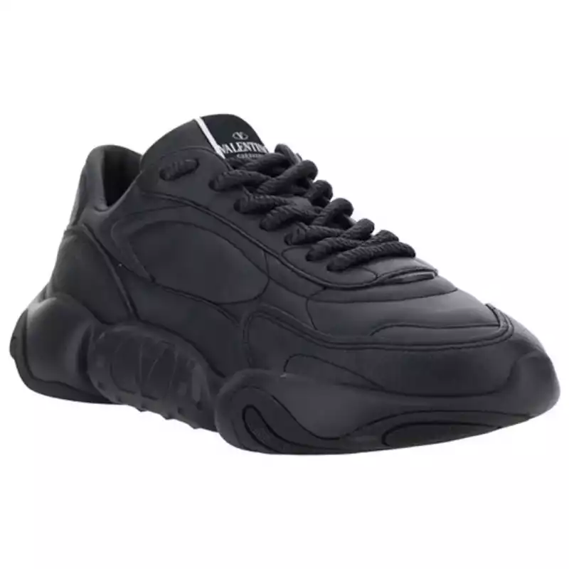 Valentino Elevated Elegance Low-Top Leather Sneakers, theFeinheit