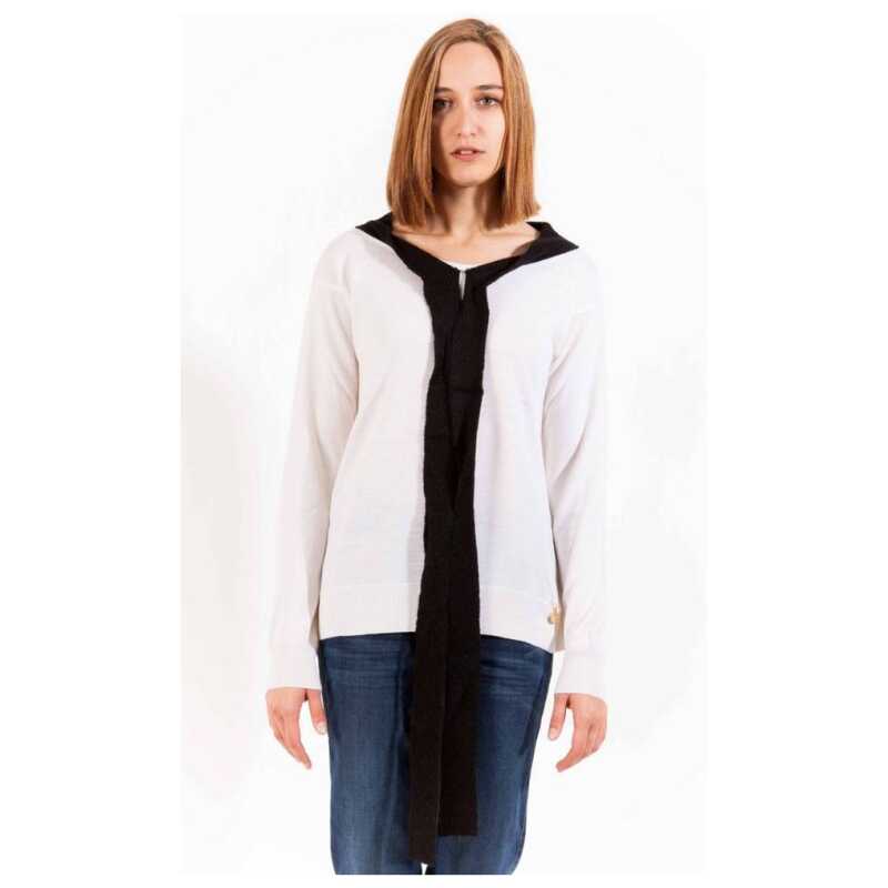 Love Moschino White Wool Women Sweater, theFeinheit