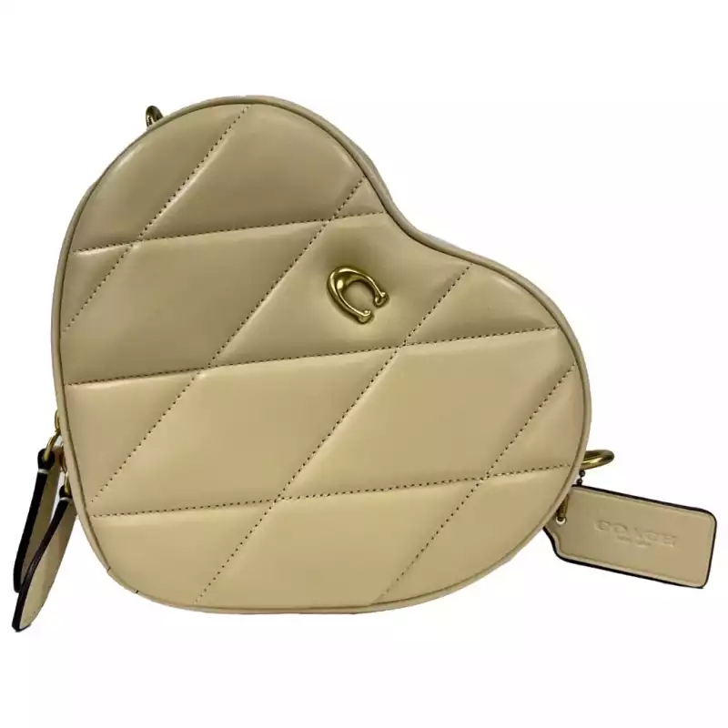 COACH Heart Small Quilted Leather Crossbody Bag Purse, theFeinheit