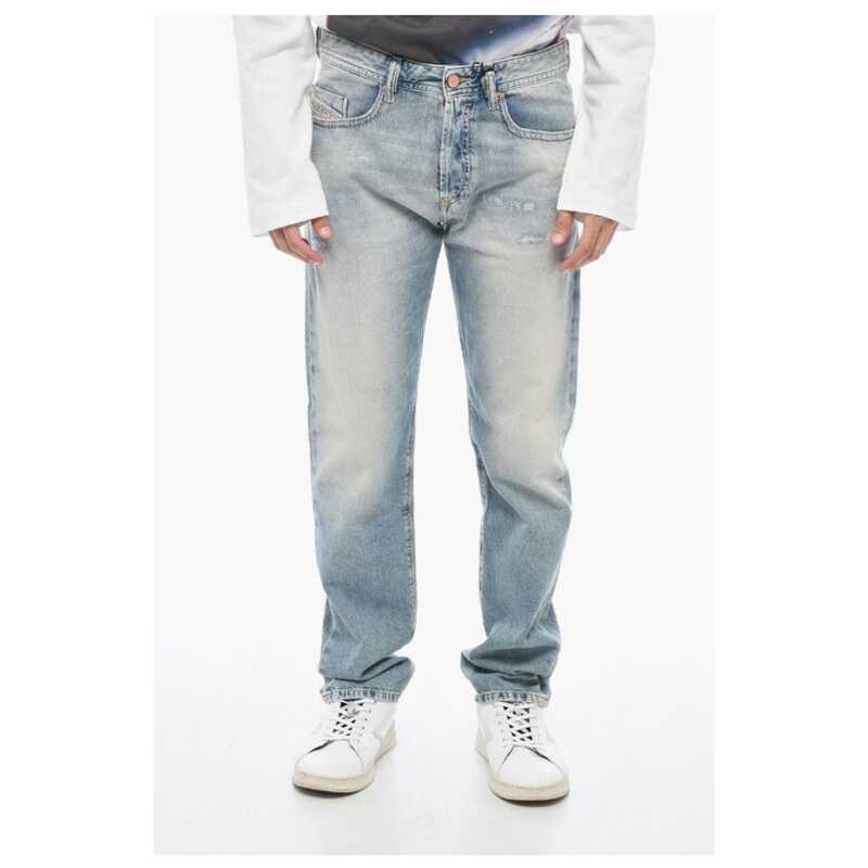 Diesel Low-waisted BUSTER-X Denims with Tapered Fit L.32, theFeinheit