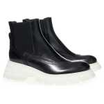 Alexander Mcqueen Elegant Leather Boots In Timeless Black 2