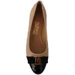 Salvatore Ferragamo Elegant Quilted Leather Pumps In Beige And Black 5