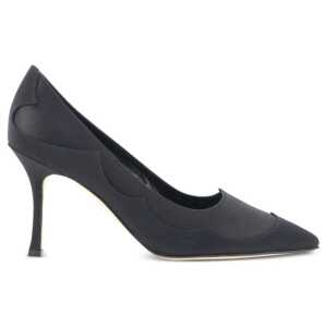 Manolo Blahnik Fabrakahi 90 Pumps