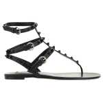Valentino Garavani Rockstud Flip-Flop Sandlas
