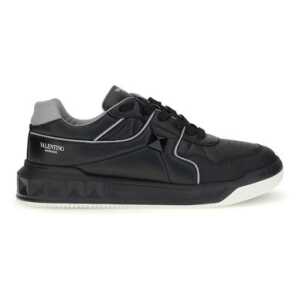 Valentino Garavani One Stud Low-Top Sneakers