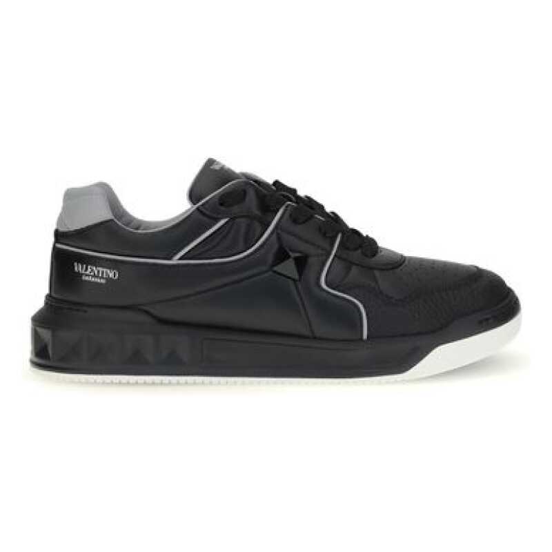 Valentino Garavani One Stud Low-Top Sneakers, theFeinheit