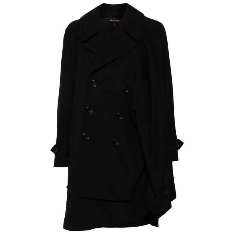 Comme Des Garcons Complete with asymmetrical sleeves, theFeinheit