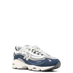 New Balance M1000 Sneakers
