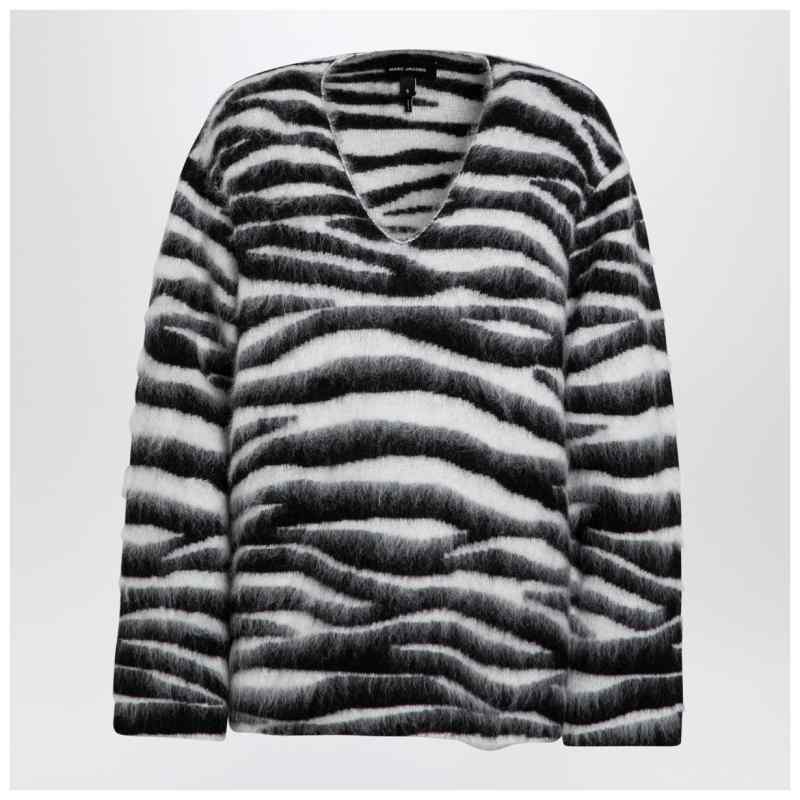 Marc Jacobs Zebra-patterned jumper in wool blend, theFeinheit