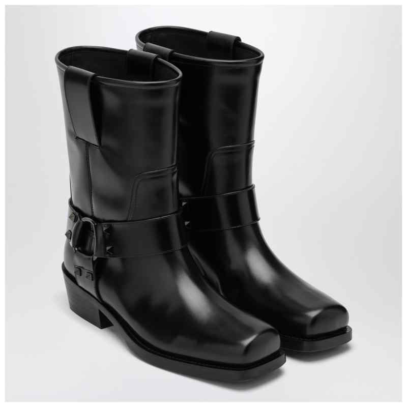 Valentino Garavani Black leather Biker Rockstud low boot, theFeinheit