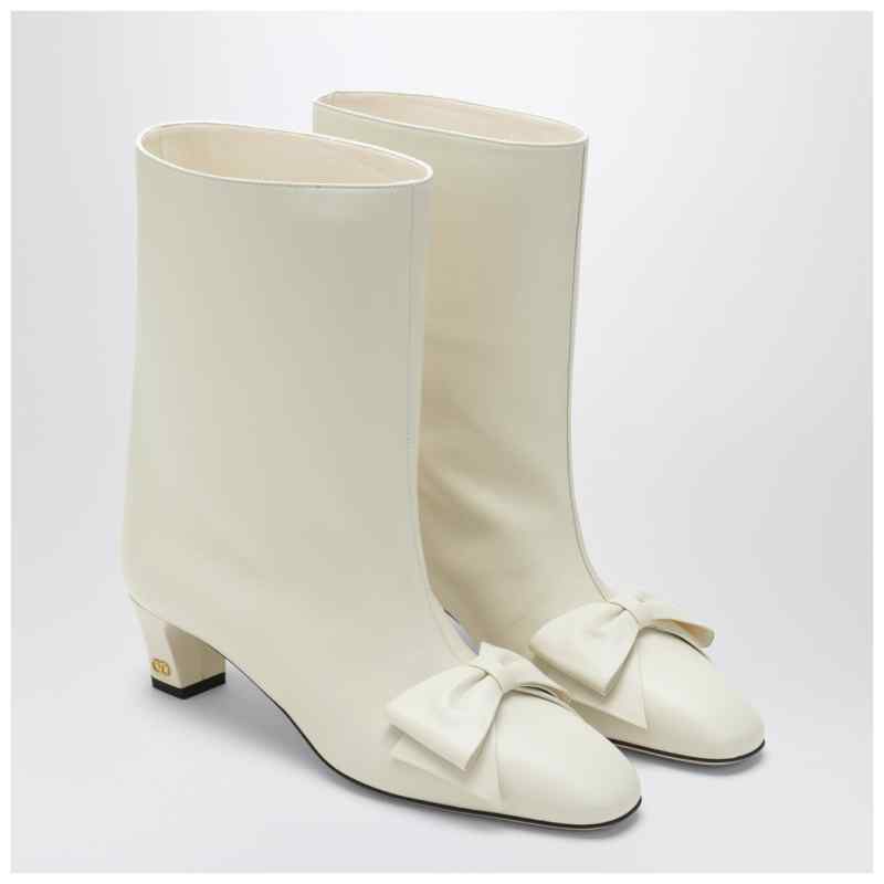 Valentino Garavani Ivory Bowow ankle boots, theFeinheit