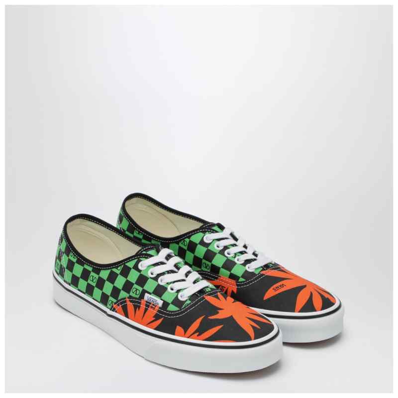 Valentino Garavani X Vans Sneaker Low-Top with VLogo Checkerboard print and Tropical Leaves, theFeinheit
