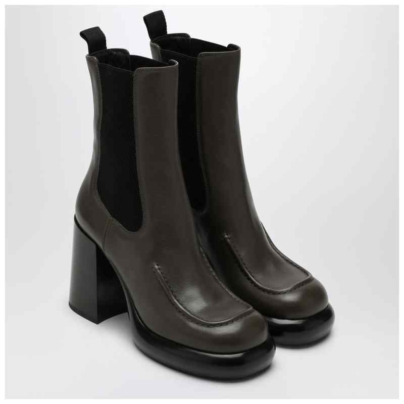 Burberry Chelsea Wedge boot in dark green leather, theFeinheit