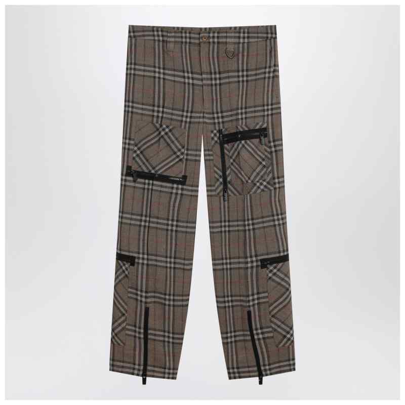 Burberry Cargo pants check pattern in silk blend, theFeinheit