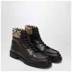 Burberry Brown leather amphibian rogue