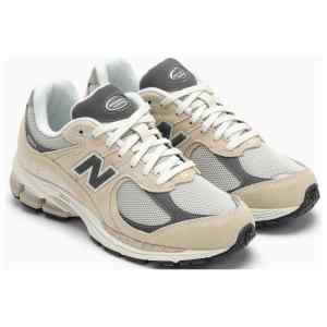 New Balance Low M2002R Sandstone sneakers