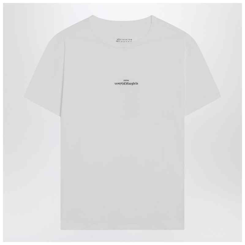 Maison Margiela White T-shirt with distorted logo Maison Margiela White T-shirt with distorted logo, theFeinheit