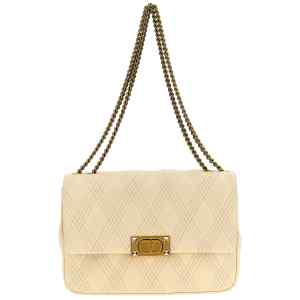 Valentino Garavani Quiltie 67 M Shoulder Bag