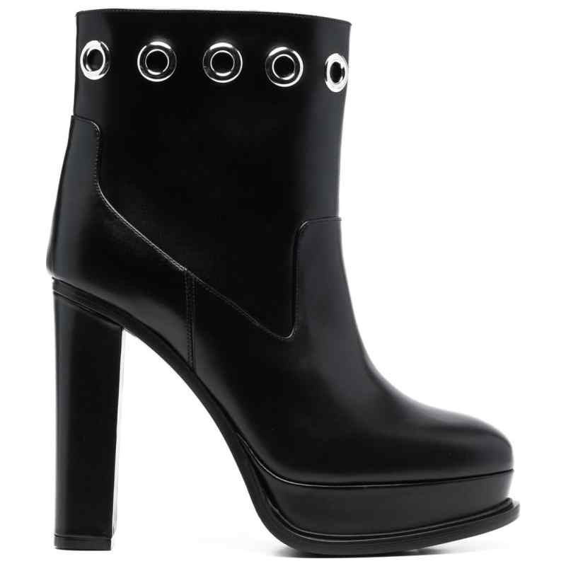 Alexander McQueen heeles boots