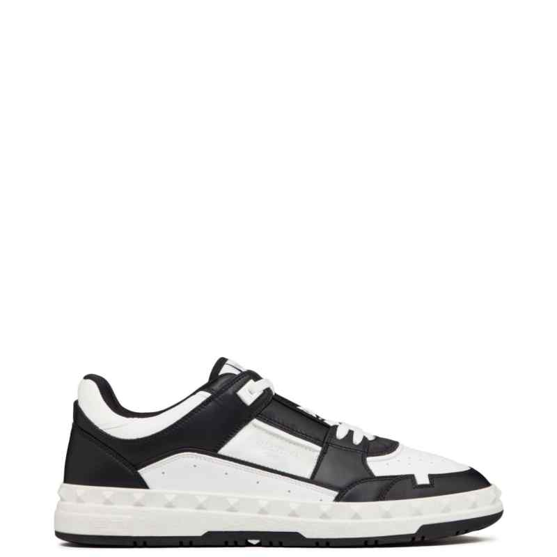 Valentino Garavani Low Top Freedots Sneaker In Calfskin