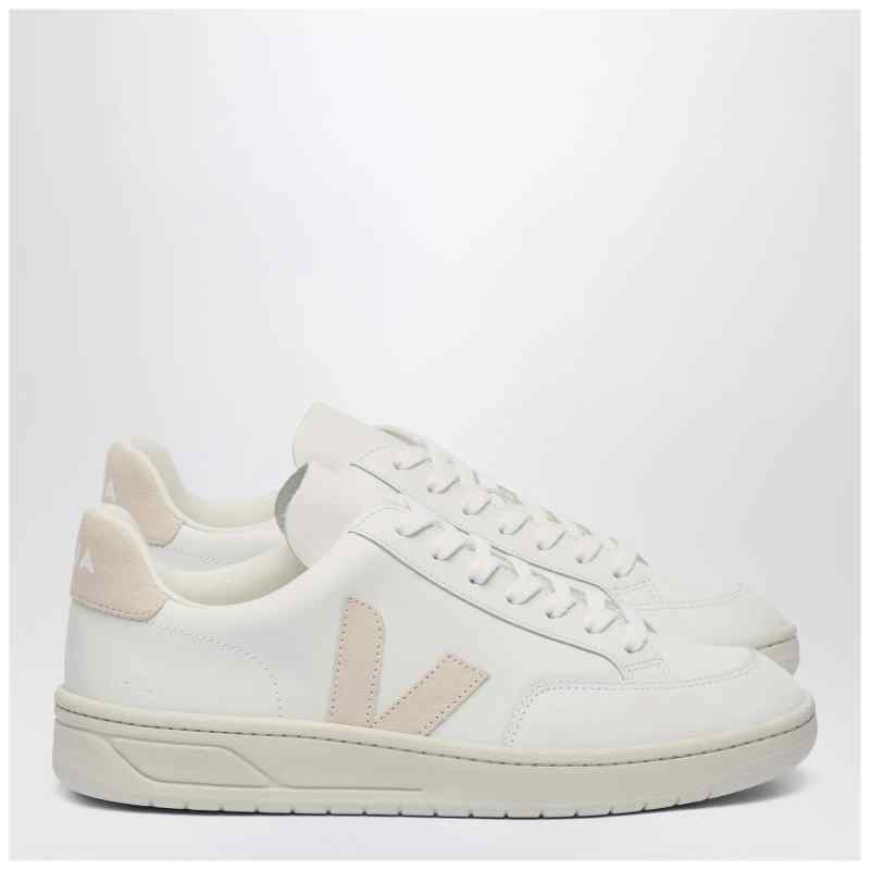 VEJA Sneaker V-12 in white and pink leather VEJA Sneaker V-12 in white and pink leather