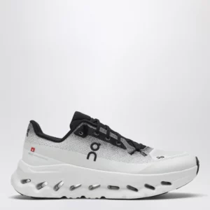 On Cloudtilt Black/Ivory sneakers