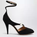 Ferragamo Décolleté with Gancini detail