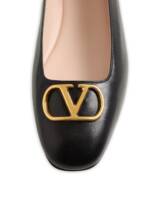 Valentino Garavani Flat shoes