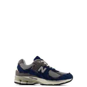 New Balance M2002D Shoes