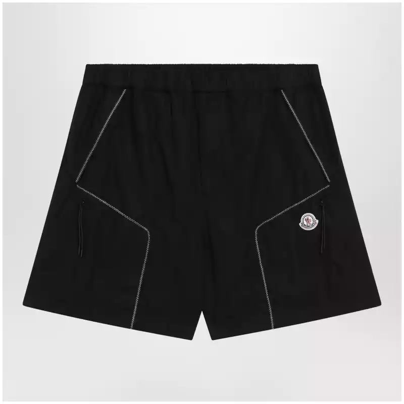 2B00016597LQ_S_MONCL-999.x-1 Moncler Black cargo shorts in cotton gabardine