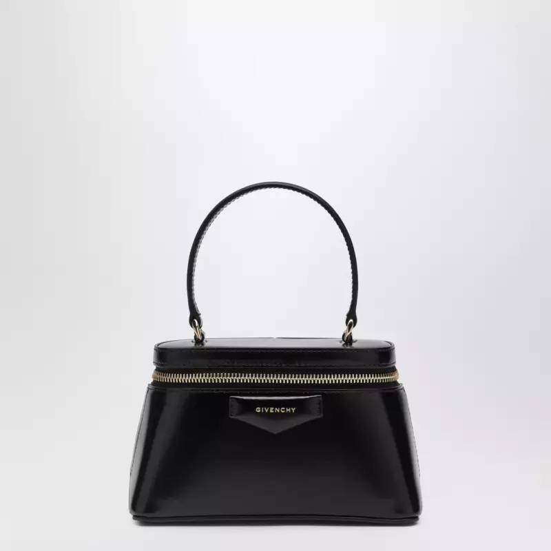 Givenchy Antigona black Box leather beauty case