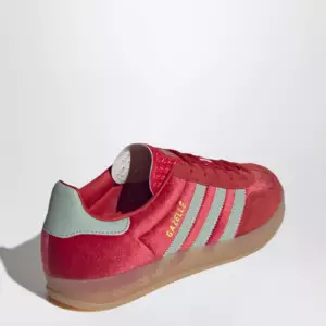adidas Originals Gazelle Indoor red sneakers