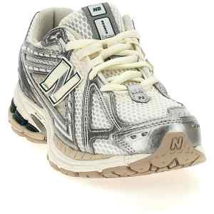 New Balance 1906 Sneakers