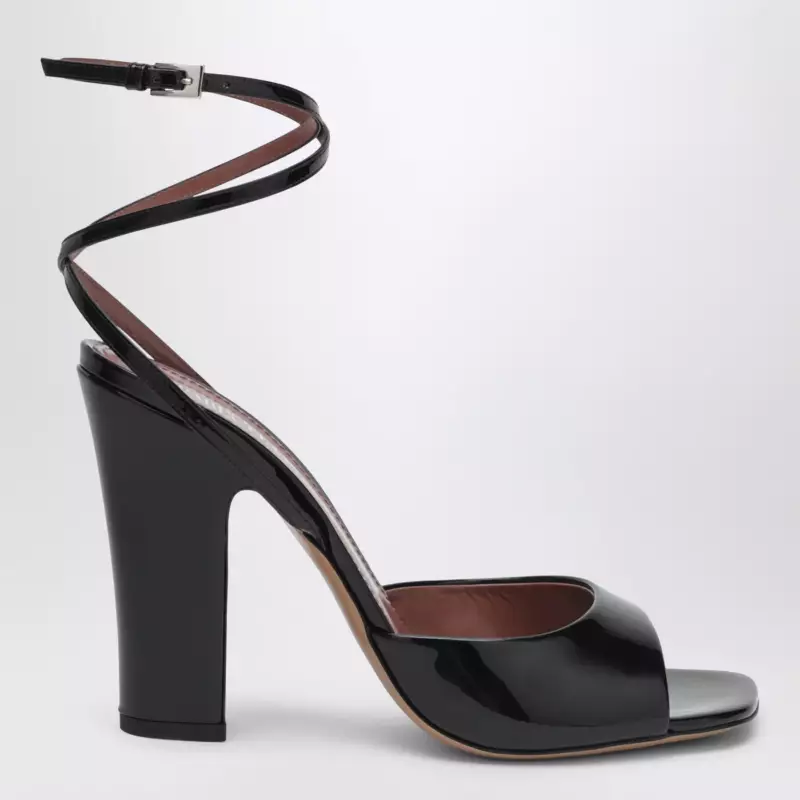 Paris Texas Lara 100 black patent leather