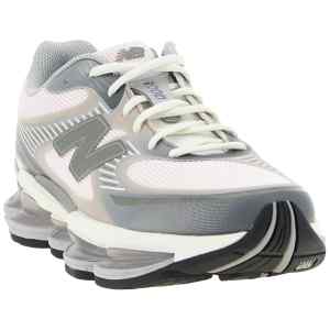 New Balance 2000 Sneakers