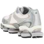 New Balance 2000 Sneakers